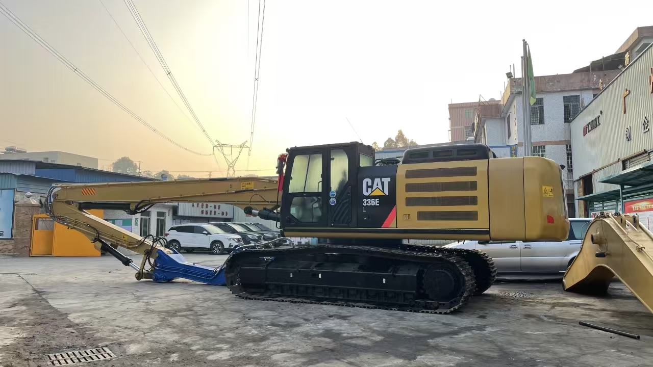 挖掘機打樁臂、打樁臂、打樁錘、挖掘機打樁臂廠家